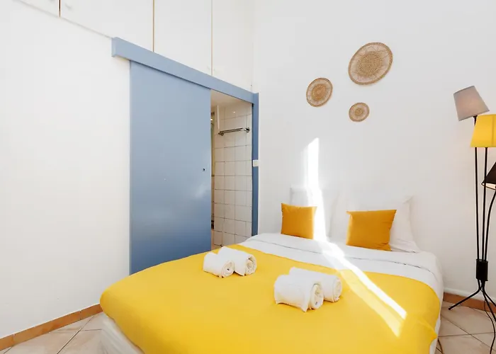 Mouette Yourhosthelper * Cannes